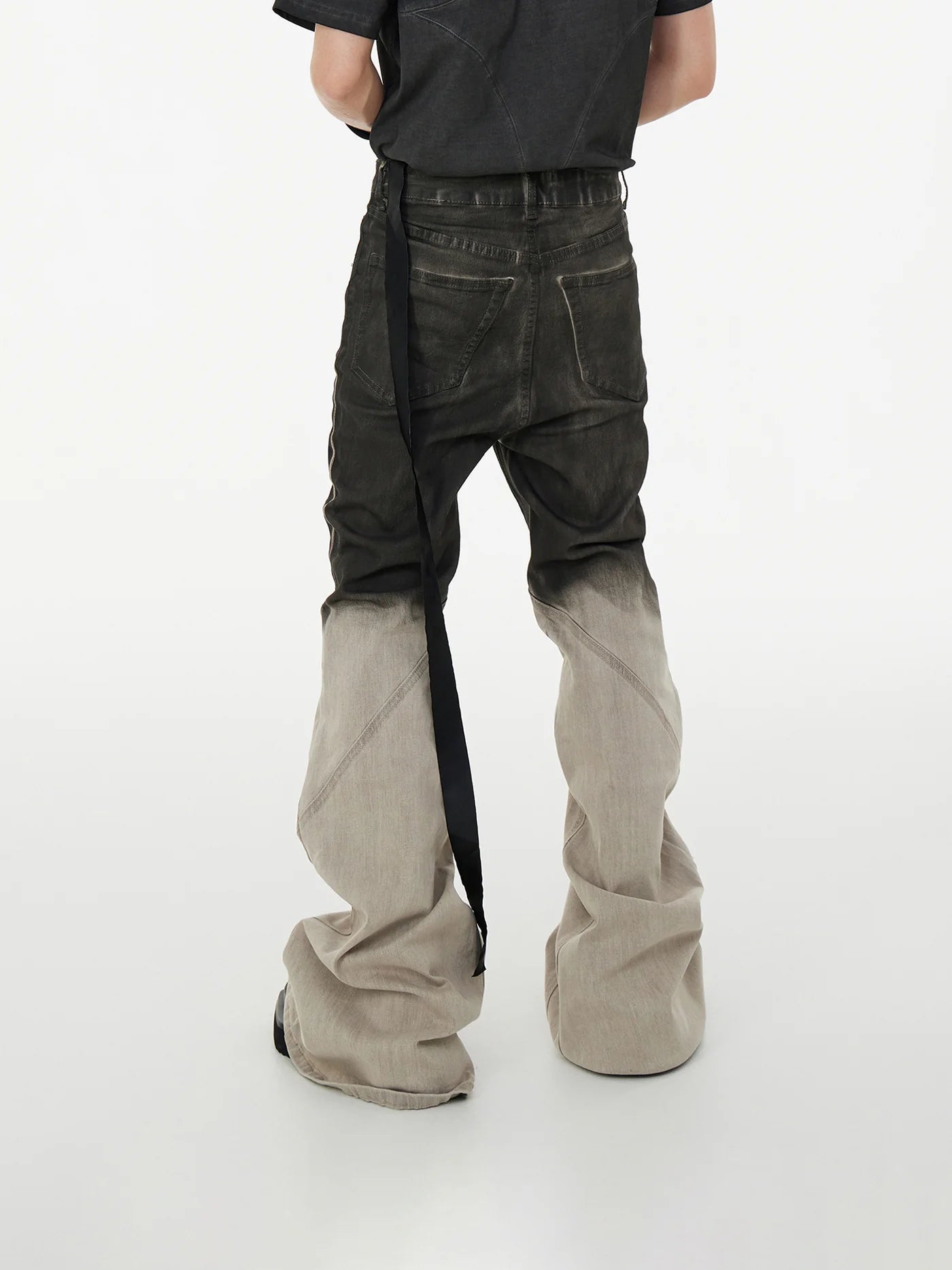 DIP-BLEACH STACKED DENIM